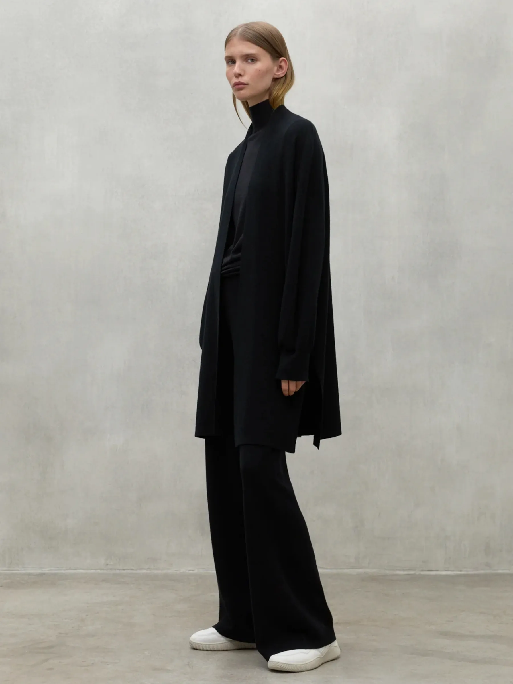 Areca Black Woman Knitted Cardigan | Ecoalf