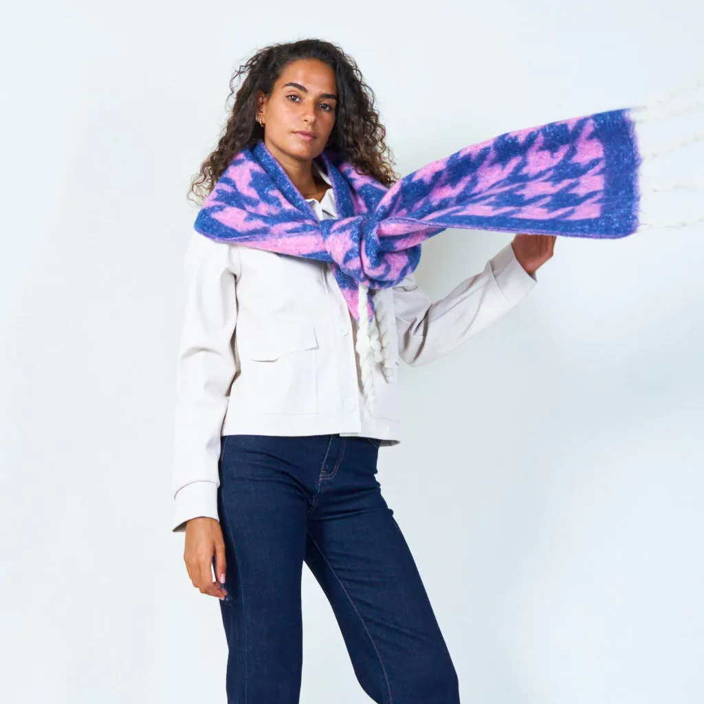 Bold houndstooth pattern scarf wholesale