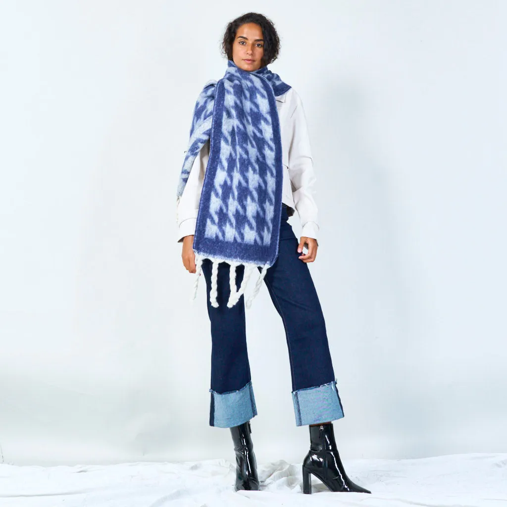 Bold houndstooth pattern scarf wholesale