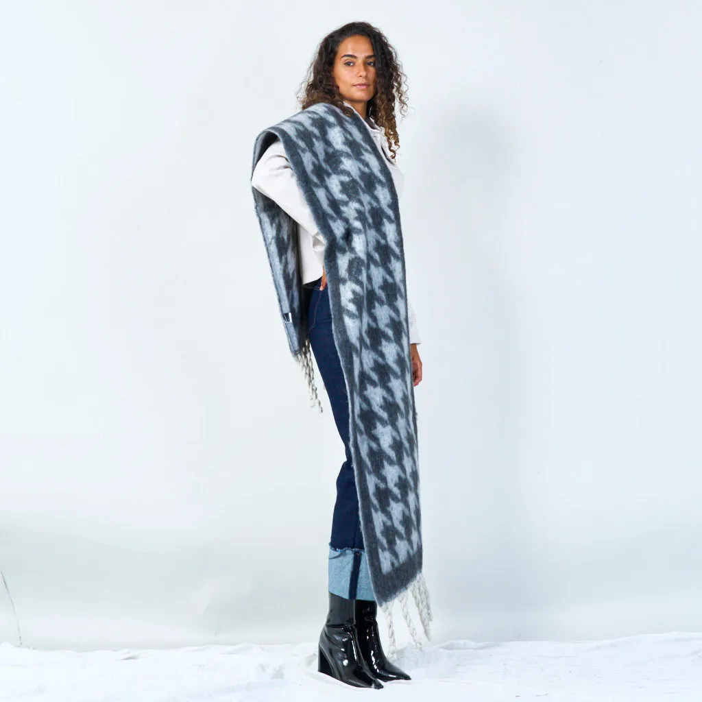 Bold houndstooth pattern scarf wholesale
