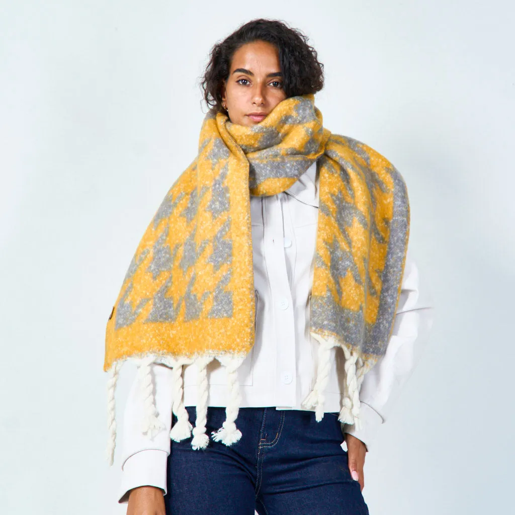 Bold houndstooth pattern scarf wholesale