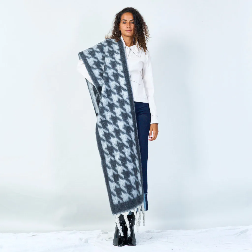 Bold houndstooth pattern scarf wholesale