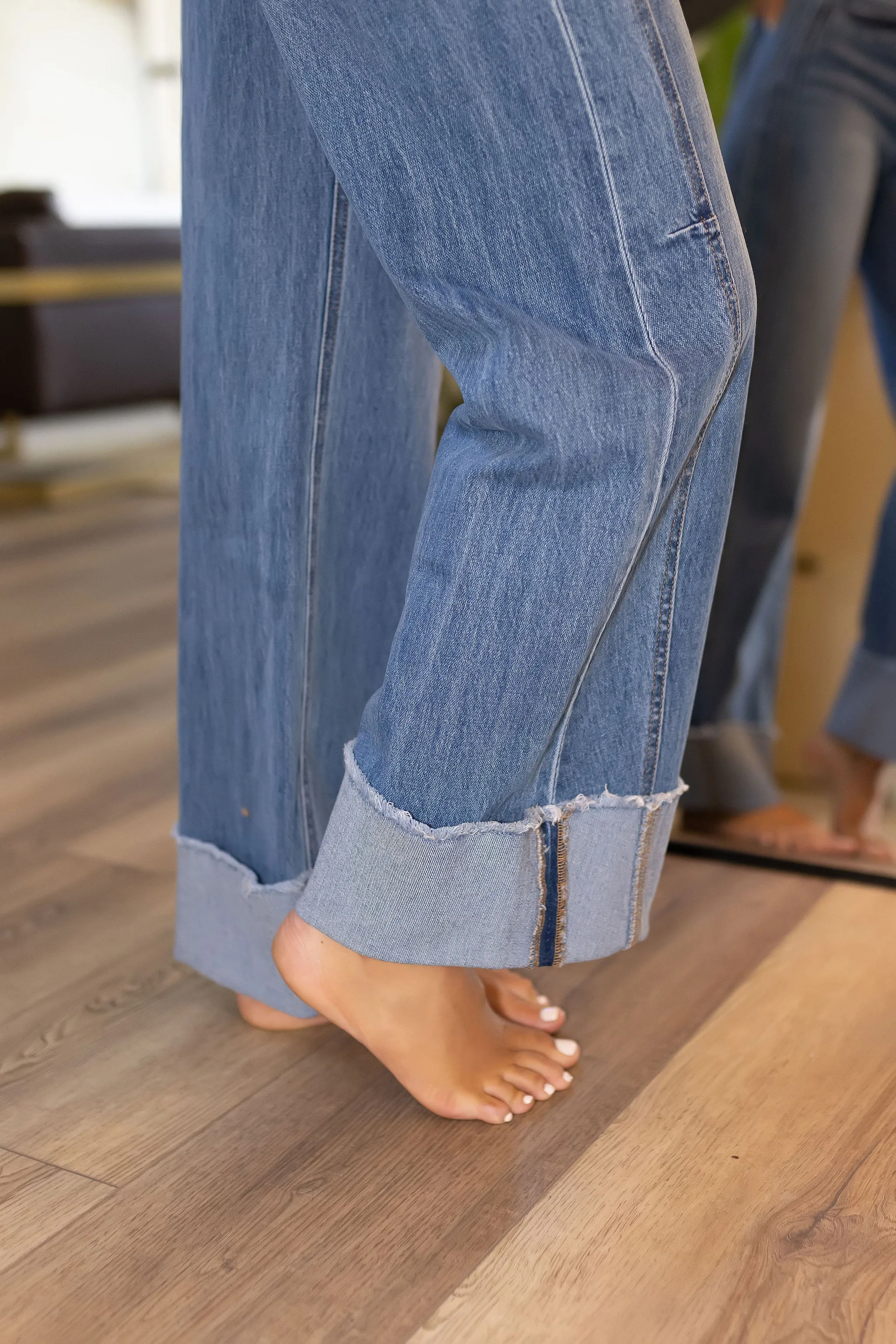 Carol High Rise Cuffed Wide Leg Jeans Medium Wash