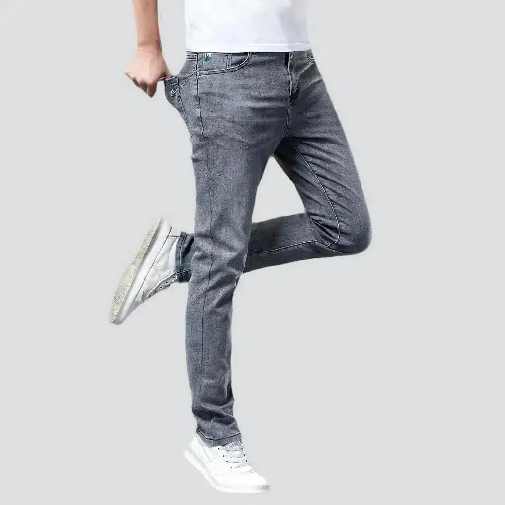 Classic tapered jeans
 for men