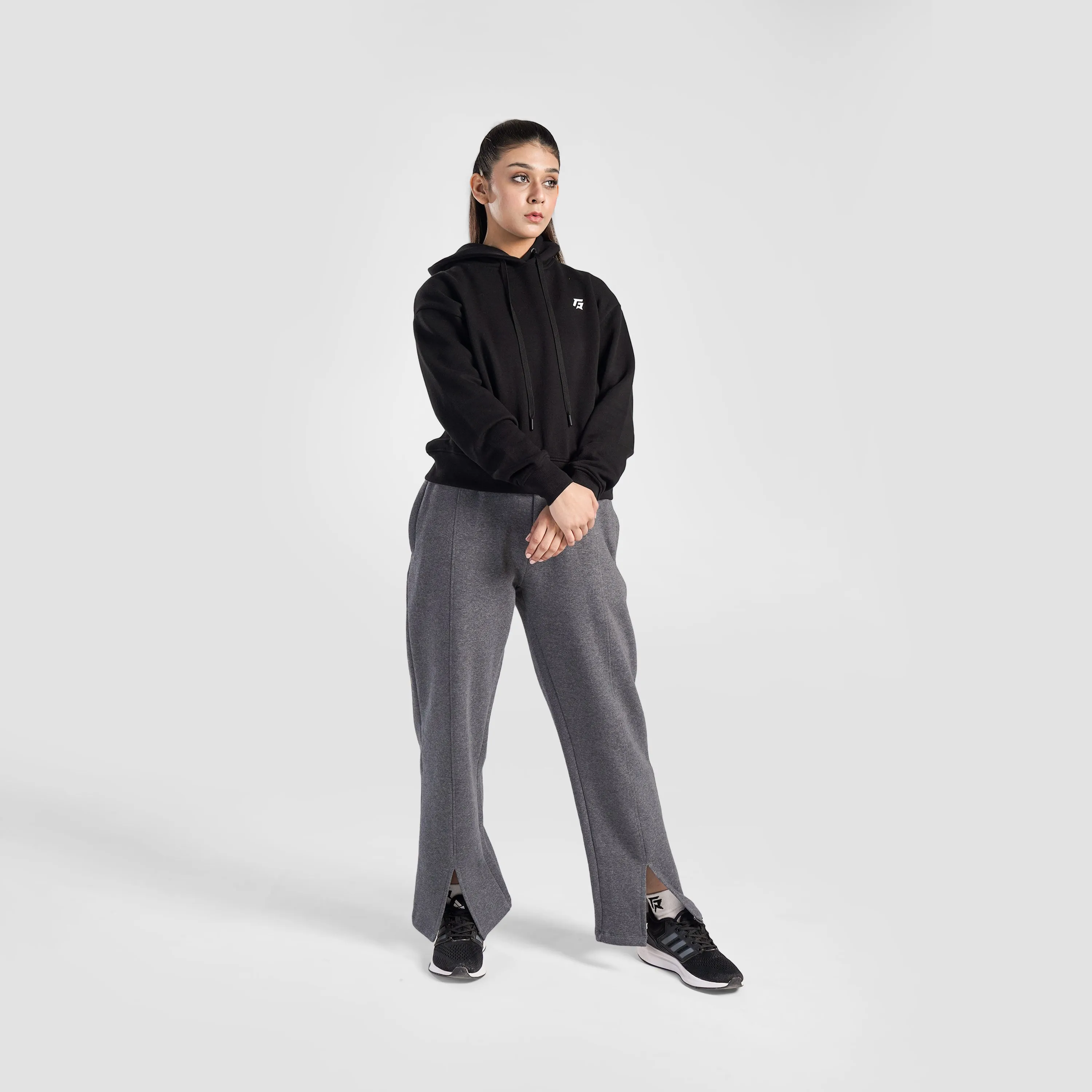 Essential Active Regular Hoodie (Black)