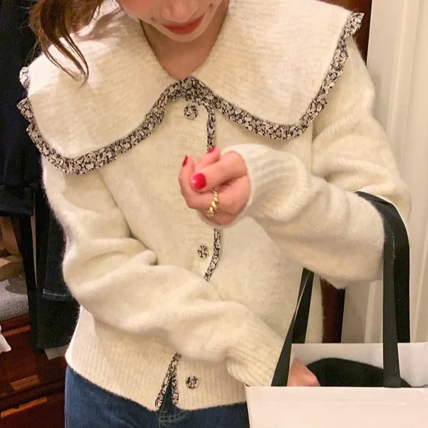 Knitted Cardigan with Oversized Collar
