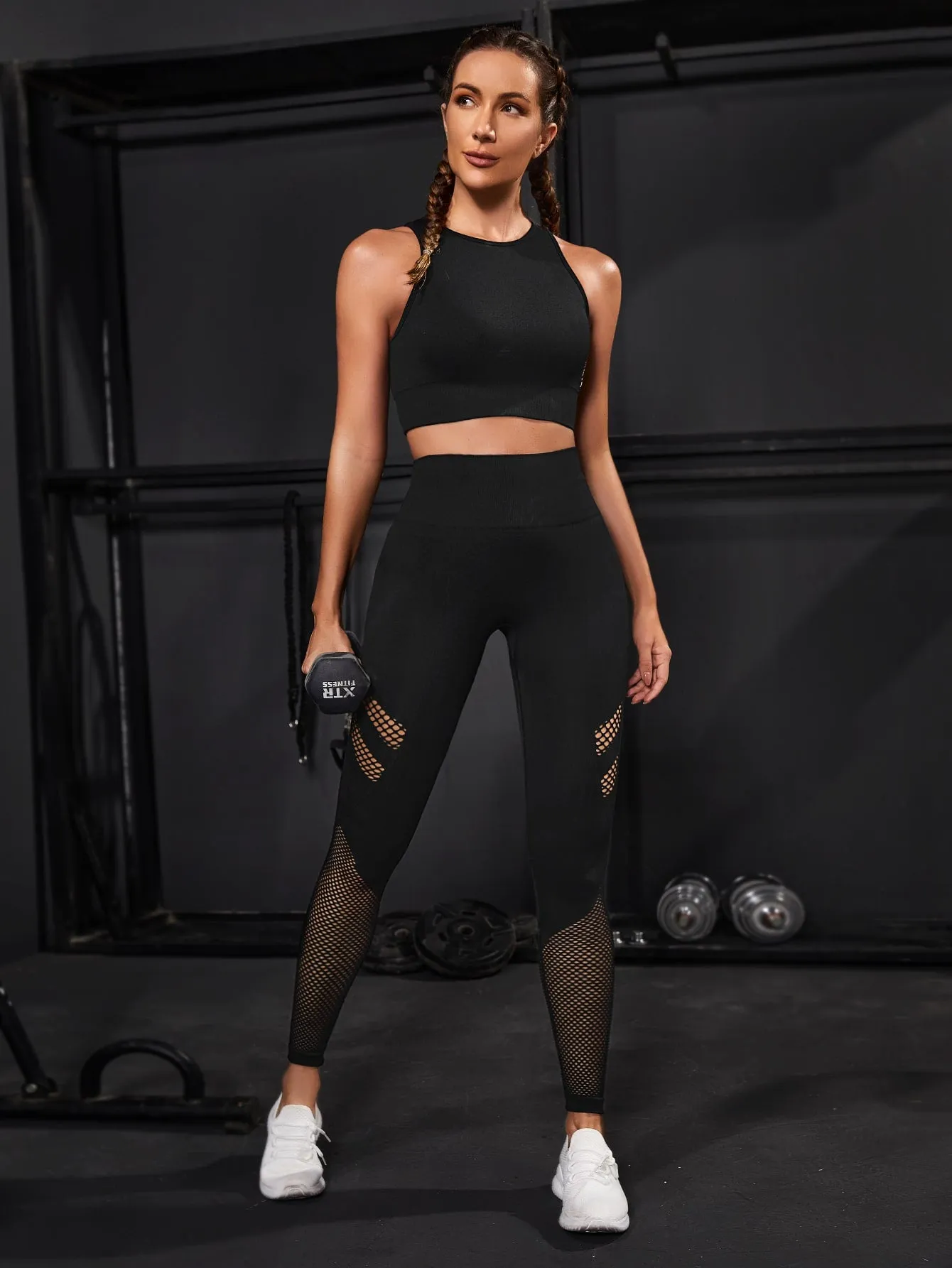 Letter Graphic Crop Active Tank Top SS23