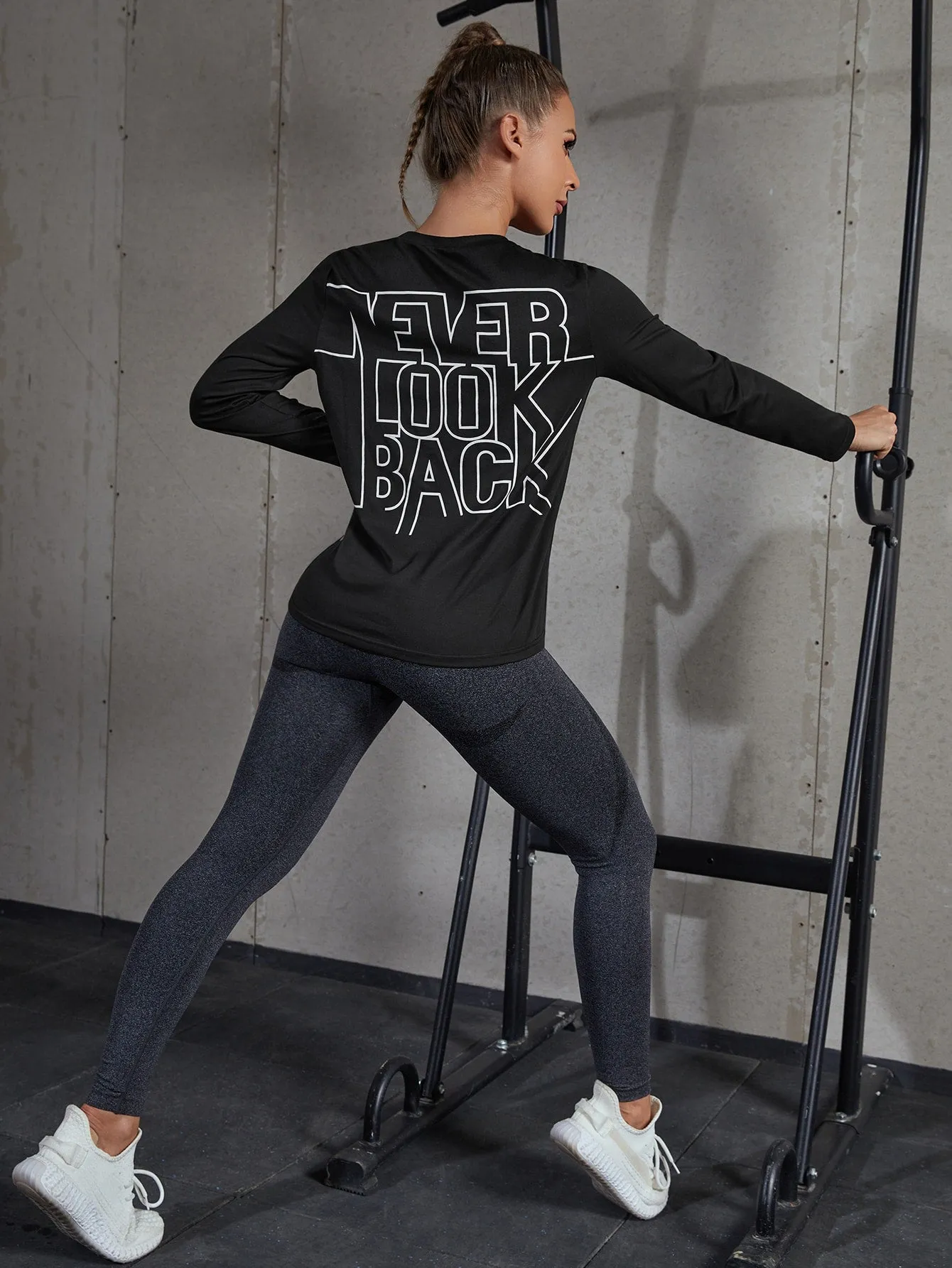 Slogan Graphic Active Tee SS23