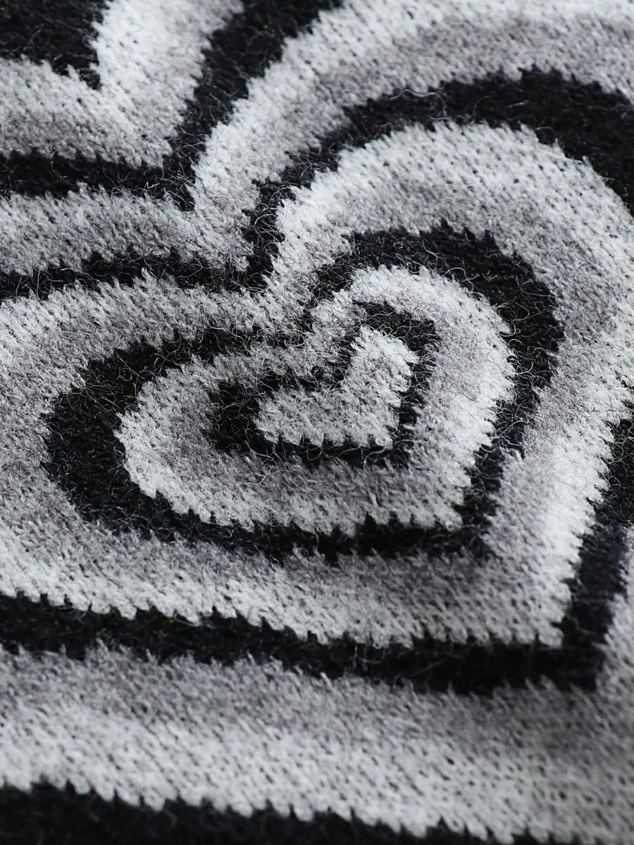 Smaibulun | Black Grey Heart Ring Knit Top