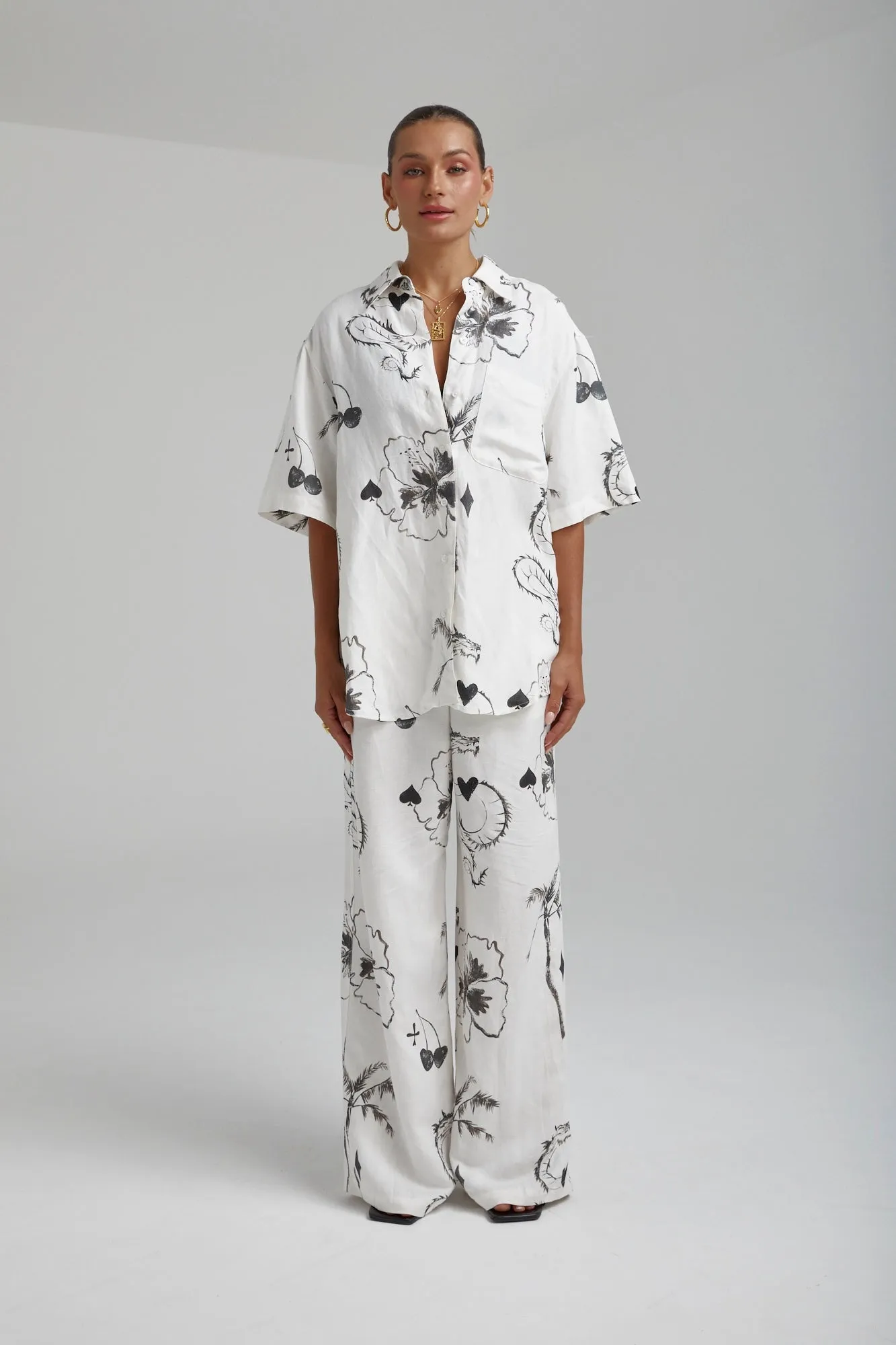 SUMMI SUMMI Womens Big Shirt Linen - Black Dragon Of Hearts