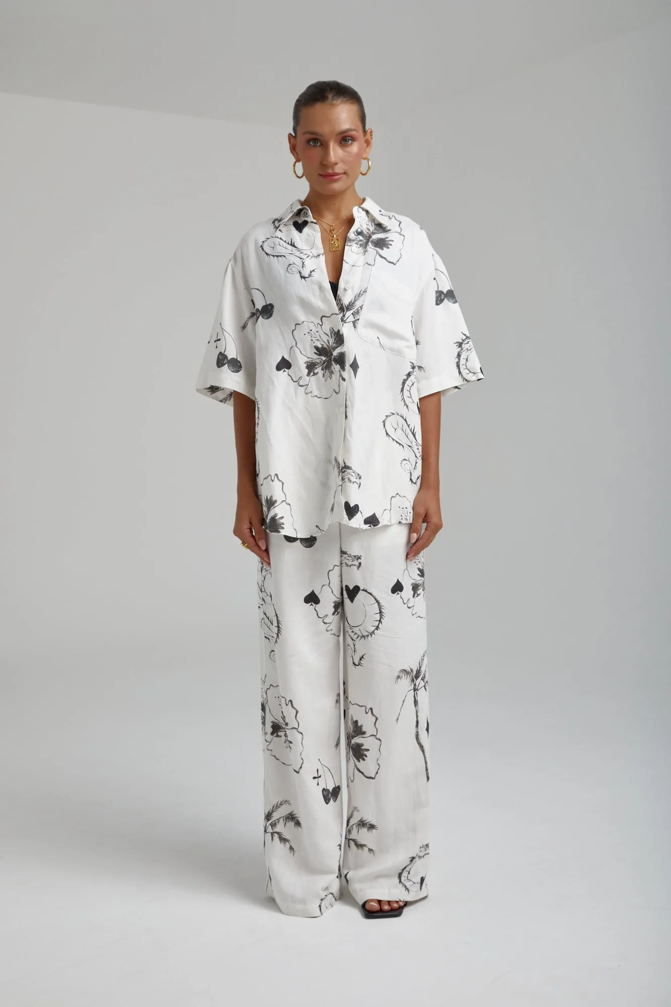 SUMMI SUMMI Womens Big Shirt Linen - Black Dragon Of Hearts