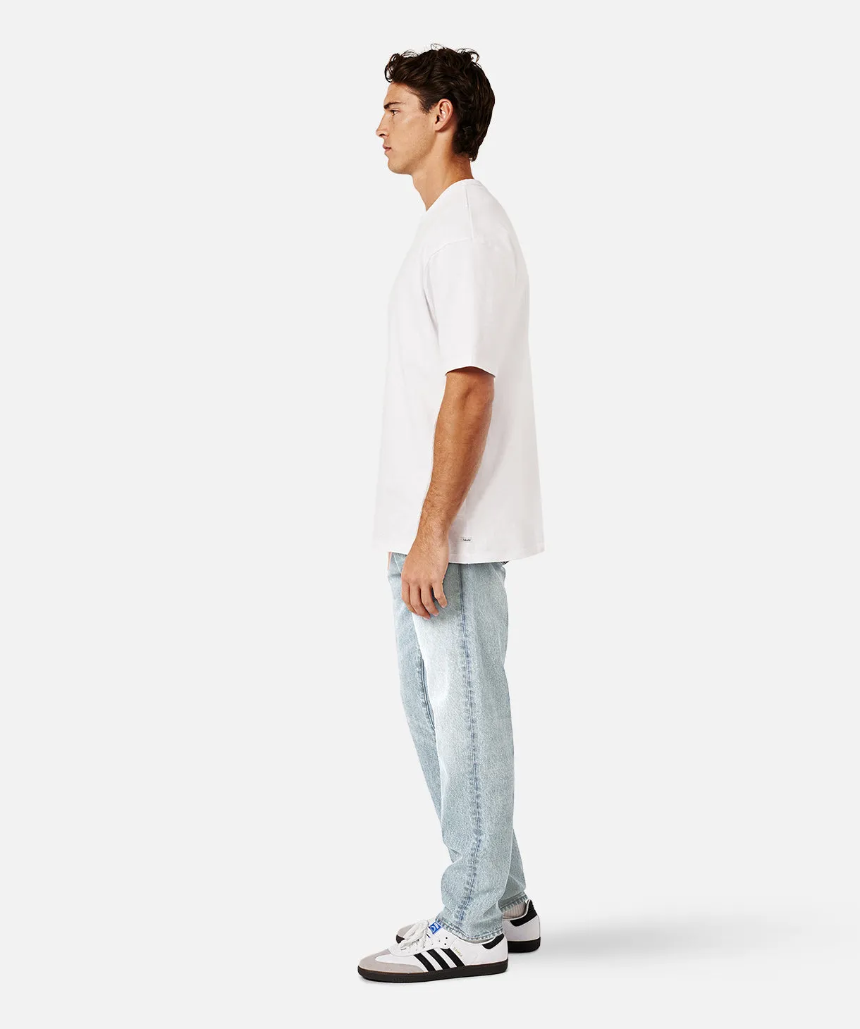 The Classic Fit Jean - Bleach Wash