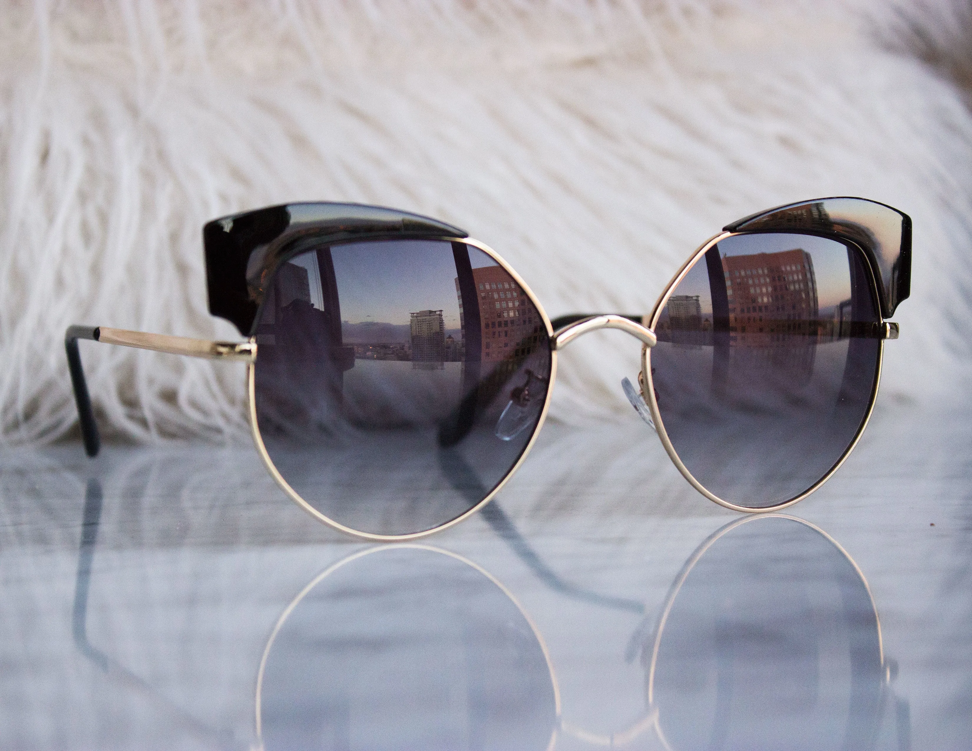 VANE SUNGLASSES- BLACK