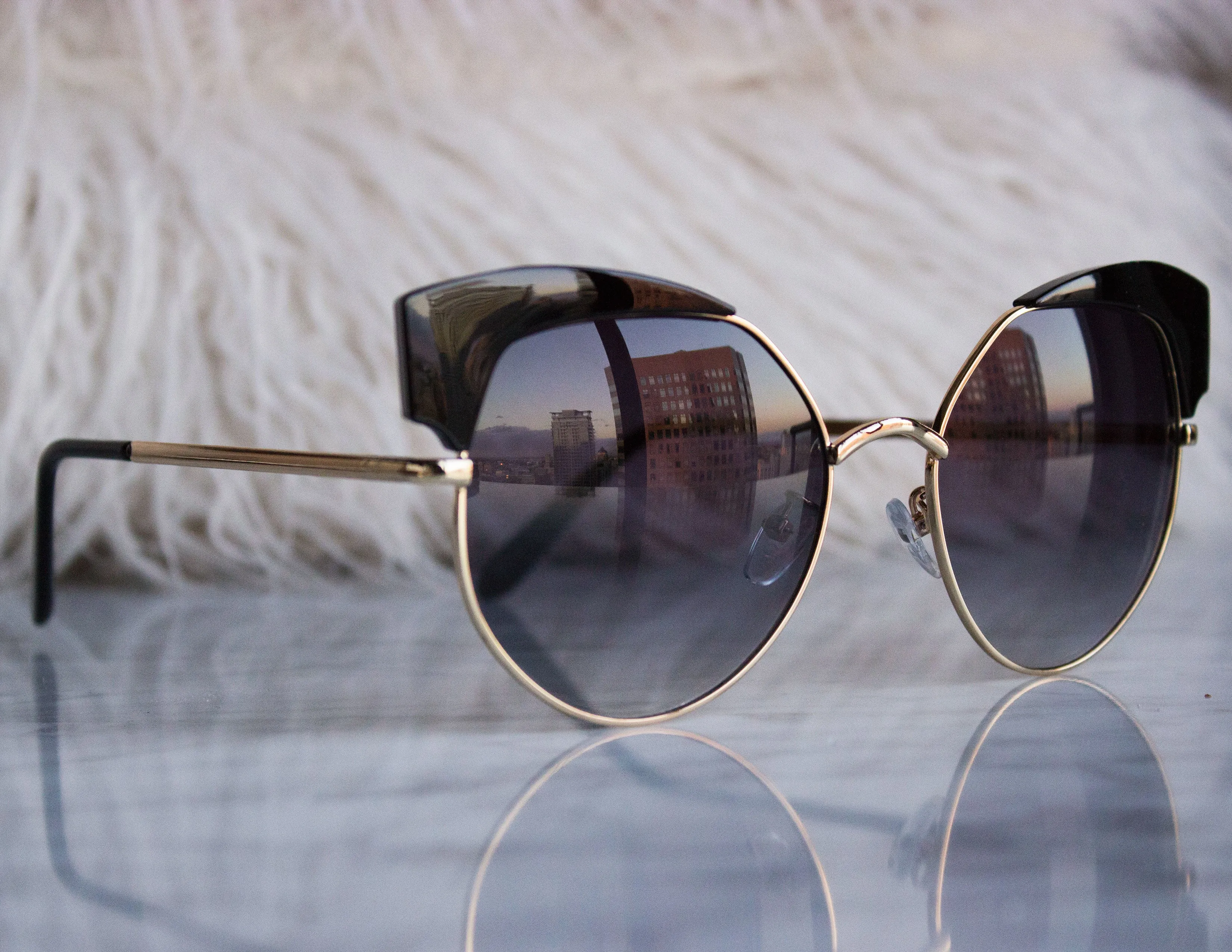 VANE SUNGLASSES- BLACK