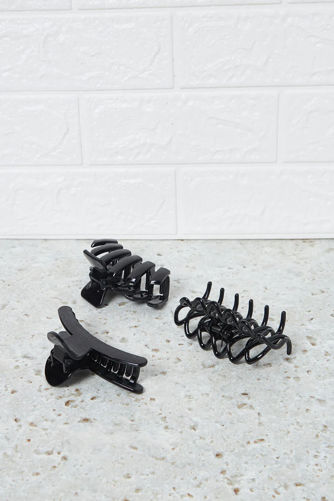 Women Black Solid Hair Claw Set (3 Piece)